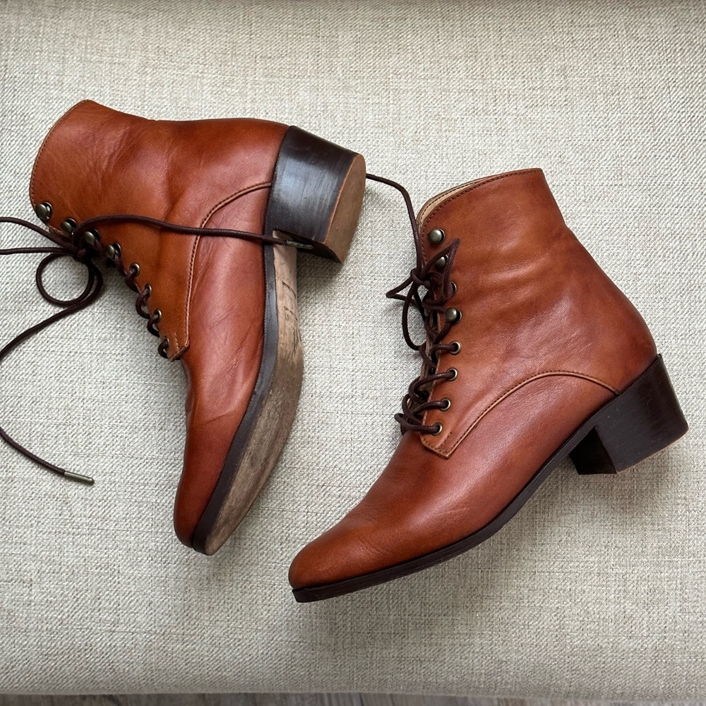 Christy Dawn | The Dawn Boot | 7 Walnut Leather